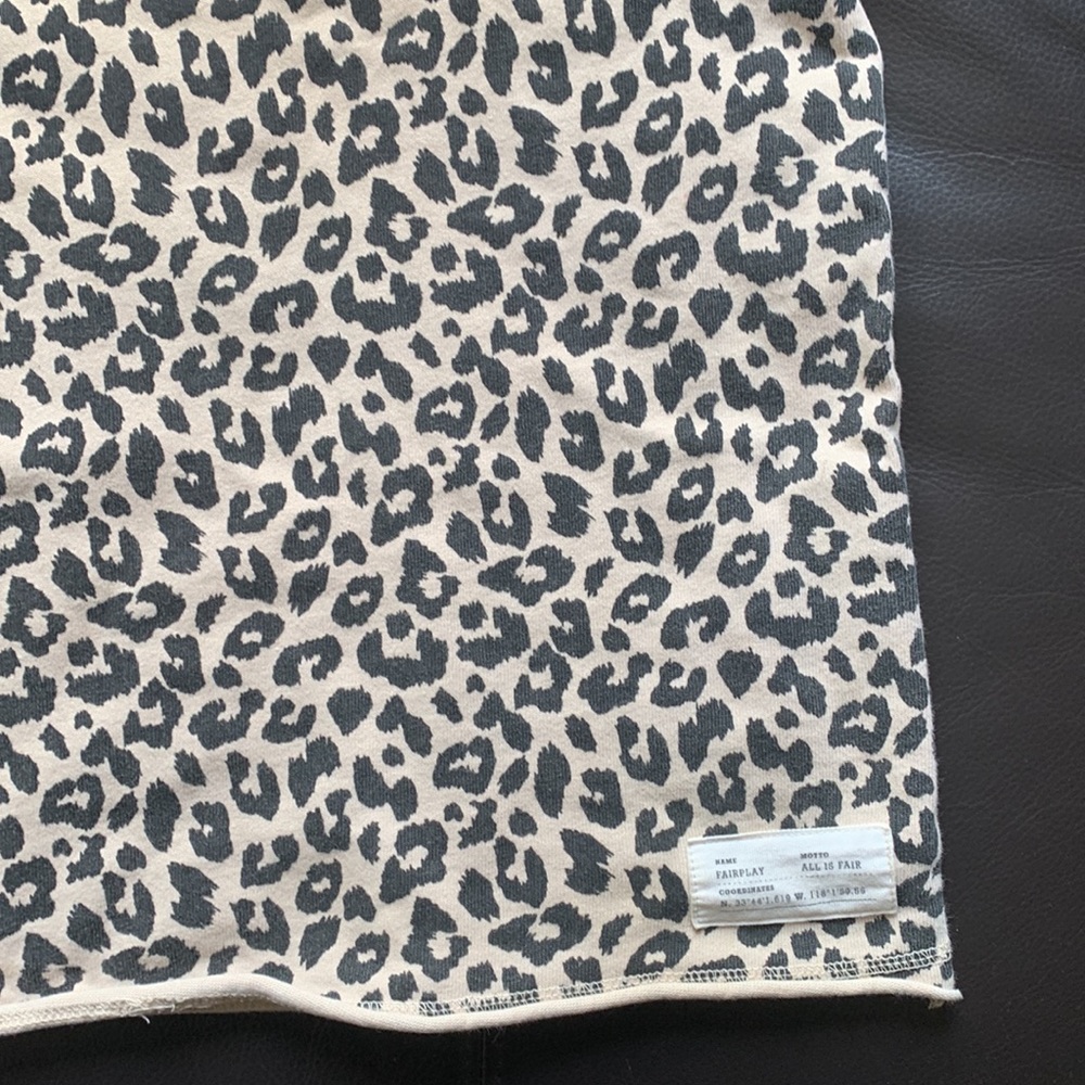 • Leopard Print T • - Picture 8 of 13